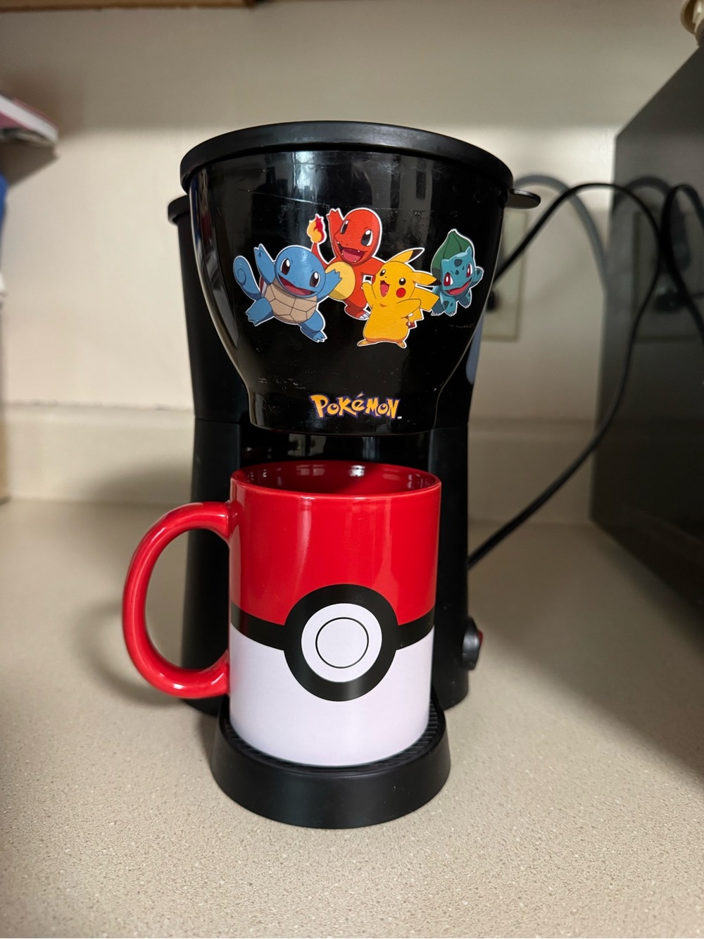 Pokémon Poke Ball Mug with Coffee Maker